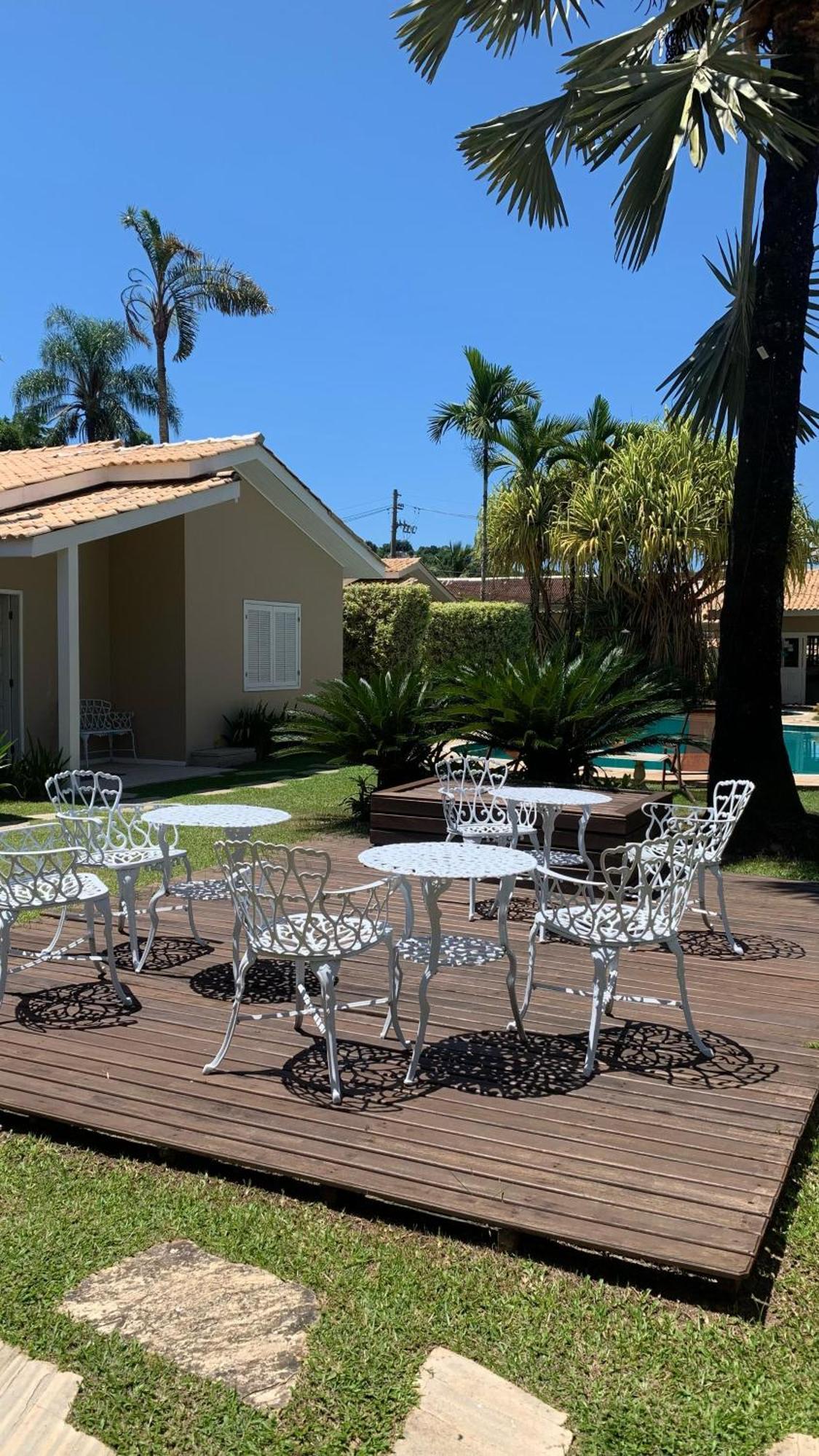 Bar E Guest house